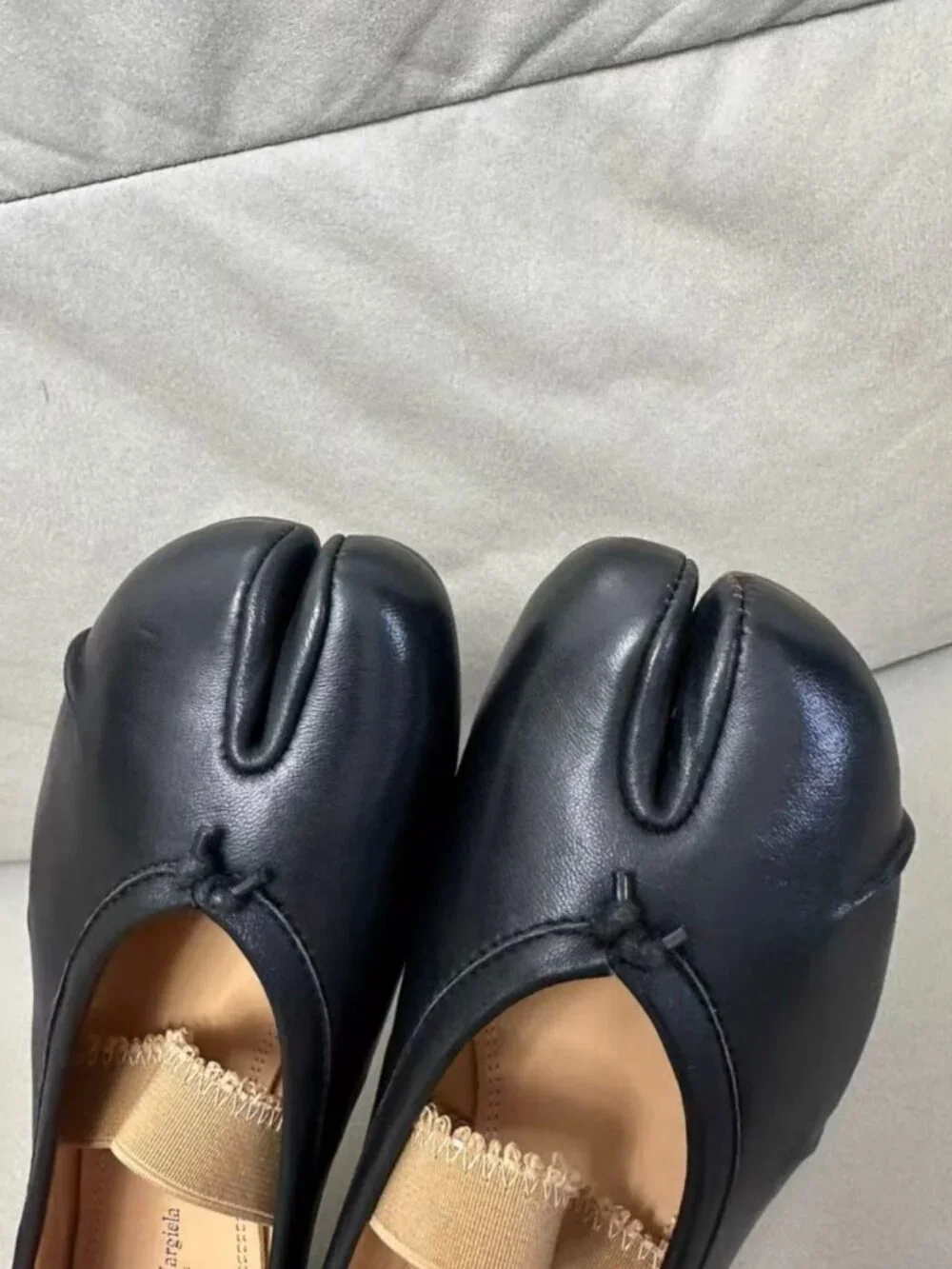 Maison Margiela Black Leather Tabi Split-Toe Elastic Strap Ballet Flats